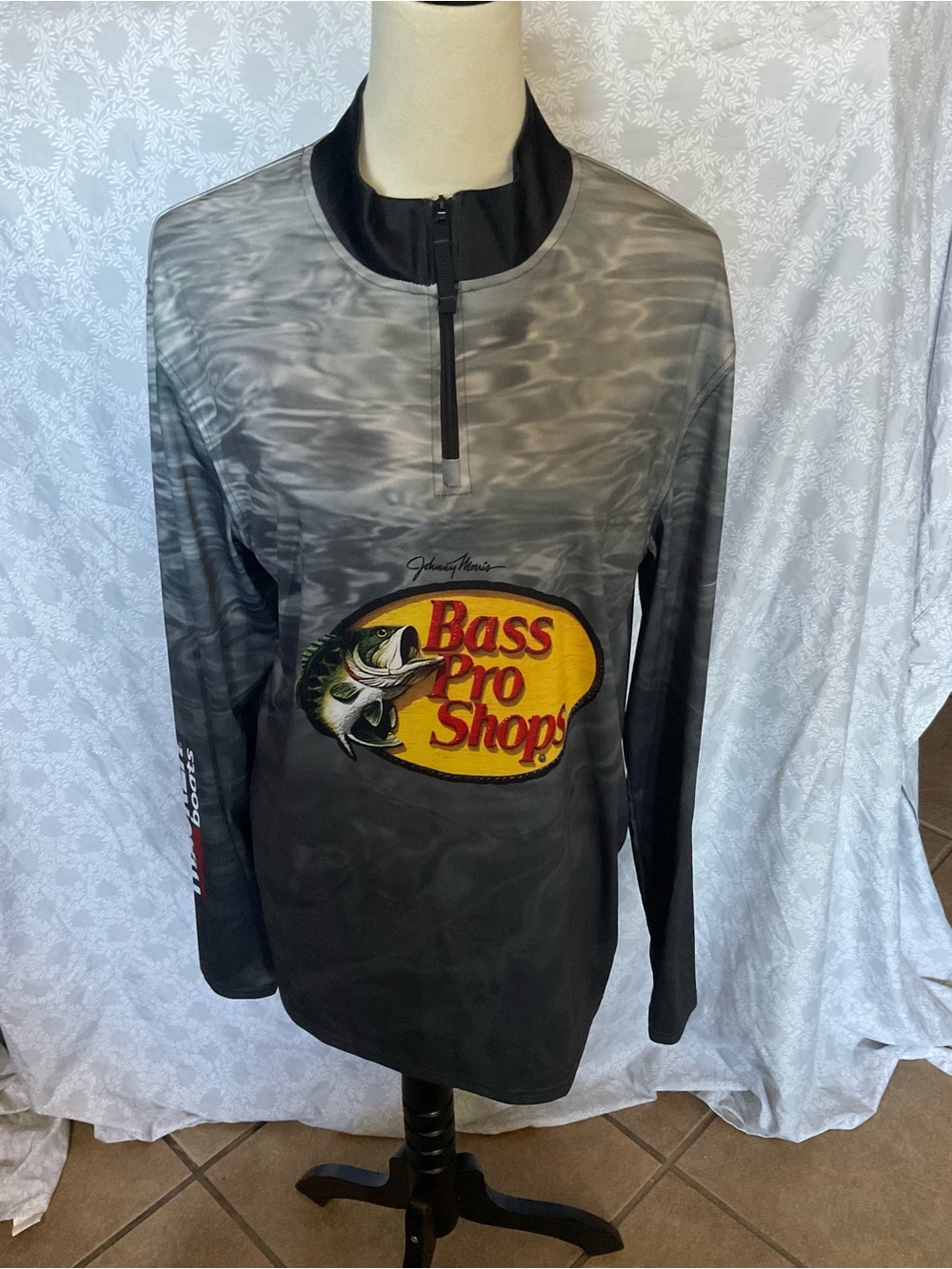 Bass Pro Shops Gray & Black Quarter-Zip Logo Pullover